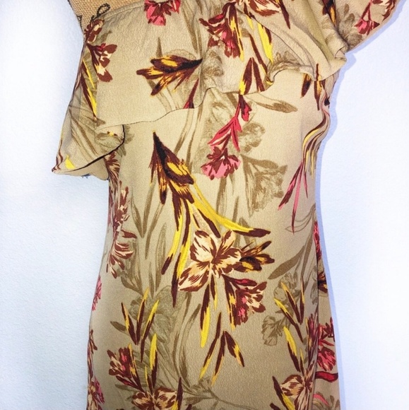 ASTR RUFFLE Marisol Dress - Picture 3 of 7